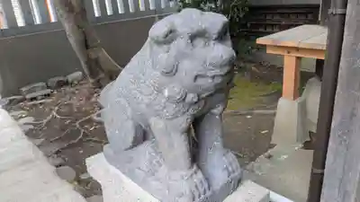 白山社の狛犬
