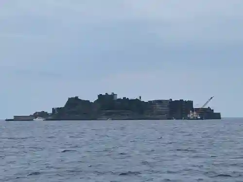 端島神社の{uncategorized: "未分類", other: "その他", undefined: "問題あり", building: "その他建物", grave: "お墓", sacred_gate: "鳥居", guardian: "狛犬", statue: "像", buddha: "仏像", history: "歴史", nature: "自然", garden: "庭園", animal: "動物", pagoda: "塔", temizu: "手水舎", mountain_gate: "山門・神門", sanctuary: "本殿・本堂", subordinate: "末社・摂社", art: "芸術", scenery: "景色", jizo: "地蔵", ema: "絵馬", goshuin: "御朱印", omikuji: "おみくじ", items: "授与品その他", amulet: "お守り", goshuincho: "御朱印帳", eats: "食事", festival: "お祭り", votive_dance: "神楽", shichigosan: "七五三参", wedding: "結婚式", experience: "体験その他", initially: "初詣", around: "周辺", anti_infection: "感染症対策"}