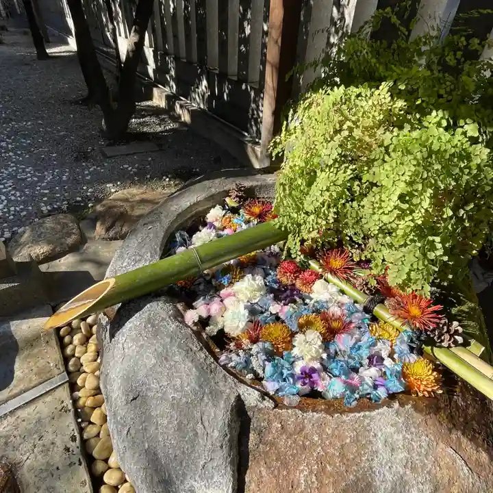 元三島神社の手水舎