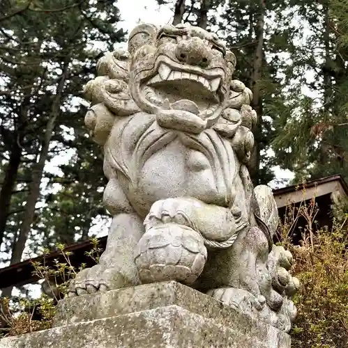 坪沼八幡神社の狛犬