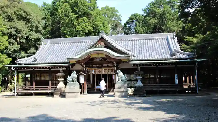 日根神社の本殿・本堂
