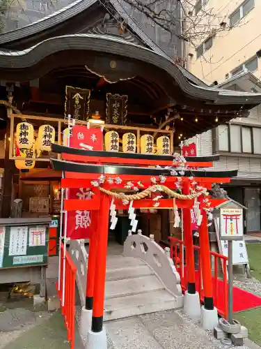 露天神社（お初天神）の{uncategorized: "未分類", other: "その他", undefined: "問題あり", building: "その他建物", grave: "お墓", sacred_gate: "鳥居", guardian: "狛犬", statue: "像", buddha: "仏像", history: "歴史", nature: "自然", garden: "庭園", animal: "動物", pagoda: "塔", temizu: "手水舎", mountain_gate: "山門・神門", sanctuary: "本殿・本堂", subordinate: "末社・摂社", art: "芸術", scenery: "景色", jizo: "地蔵", ema: "絵馬", goshuin: "御朱印", omikuji: "おみくじ", items: "授与品その他", amulet: "お守り", goshuincho: "御朱印帳", eats: "食事", festival: "お祭り", votive_dance: "神楽", shichigosan: "七五三参", wedding: "結婚式", experience: "体験その他", initially: "初詣", around: "周辺", anti_infection: "感染症対策"}