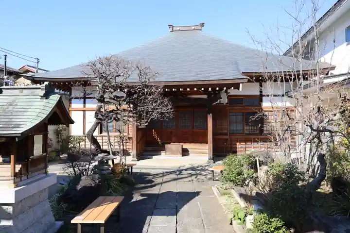 鳳林寺の本殿・本堂