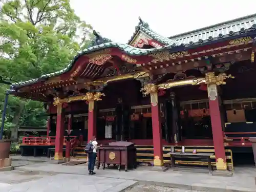 根津神社の本殿・本堂