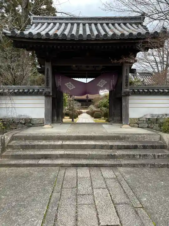 龍福寺の{uncategorized: "未分類", other: "その他", undefined: "問題あり", building: "その他建物", grave: "お墓", sacred_gate: "鳥居", guardian: "狛犬", statue: "像", buddha: "仏像", history: "歴史", nature: "自然", garden: "庭園", animal: "動物", pagoda: "塔", temizu: "手水舎", mountain_gate: "山門・神門", sanctuary: "本殿・本堂", subordinate: "末社・摂社", art: "芸術", scenery: "景色", jizo: "地蔵", ema: "絵馬", goshuin: "御朱印", omikuji: "おみくじ", items: "授与品その他", amulet: "お守り", goshuincho: "御朱印帳", eats: "食事", festival: "お祭り", votive_dance: "神楽", shichigosan: "七五三参", wedding: "結婚式", experience: "体験その他", initially: "初詣", around: "周辺", anti_infection: "感染症対策"}