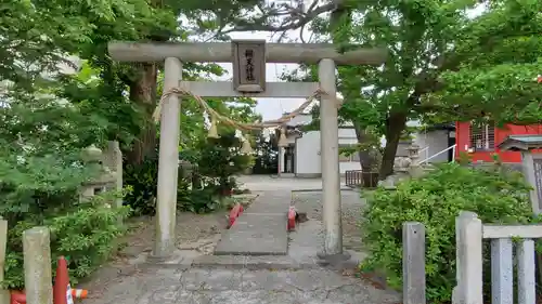 辨天神社の鳥居