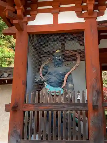 室生寺の像