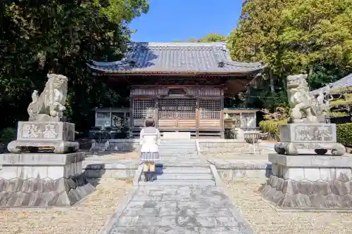 八柱社の本殿・本堂