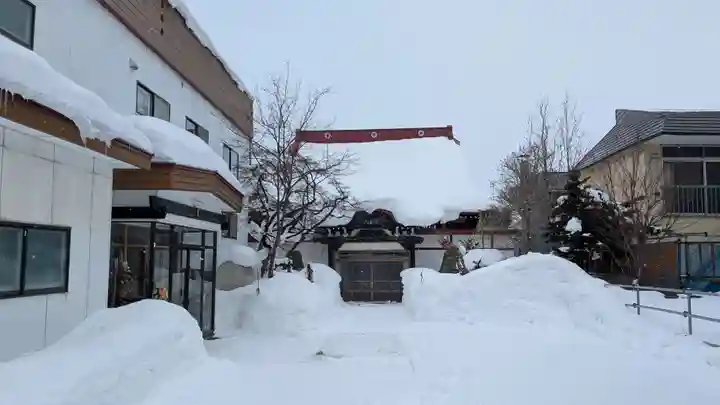 白蓮寺の本殿・本堂