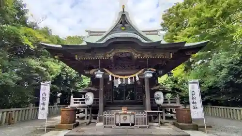 白旗神社の本殿・本堂