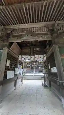 雄琴神社の{uncategorized: "未分類", other: "その他", undefined: "問題あり", building: "その他建物", grave: "お墓", sacred_gate: "鳥居", guardian: "狛犬", statue: "像", buddha: "仏像", history: "歴史", nature: "自然", garden: "庭園", animal: "動物", pagoda: "塔", temizu: "手水舎", mountain_gate: "山門・神門", sanctuary: "本殿・本堂", subordinate: "末社・摂社", art: "芸術", scenery: "景色", jizo: "地蔵", ema: "絵馬", goshuin: "御朱印", omikuji: "おみくじ", items: "授与品その他", amulet: "お守り", goshuincho: "御朱印帳", eats: "食事", festival: "お祭り", votive_dance: "神楽", shichigosan: "七五三参", wedding: "結婚式", experience: "体験その他", initially: "初詣", around: "周辺", anti_infection: "感染症対策"}