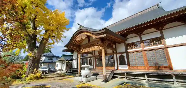 観福寺の本殿・本堂