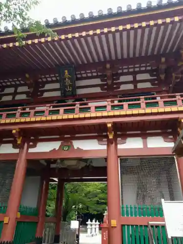 瀧泉寺（目黒不動尊）の山門