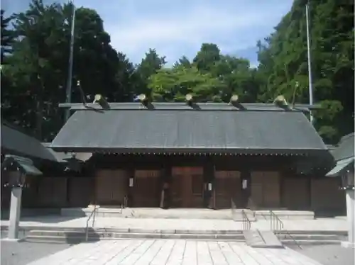 石川護國神社の本殿・本堂