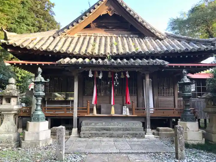 厳原八幡宮神社の本殿・本堂