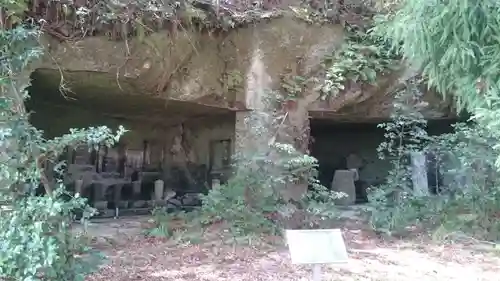 天麟院の末社・摂社