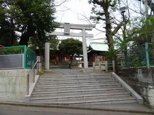 本郷氷川神社の鳥居