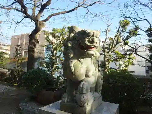 御嶽神社の狛犬