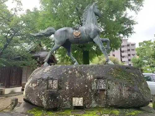 植田八幡宮の狛犬