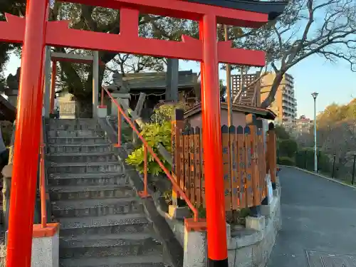 股ヶ池明神の{uncategorized: "未分類", other: "その他", undefined: "問題あり", building: "その他建物", grave: "お墓", sacred_gate: "鳥居", guardian: "狛犬", statue: "像", buddha: "仏像", history: "歴史", nature: "自然", garden: "庭園", animal: "動物", pagoda: "塔", temizu: "手水舎", mountain_gate: "山門・神門", sanctuary: "本殿・本堂", subordinate: "末社・摂社", art: "芸術", scenery: "景色", jizo: "地蔵", ema: "絵馬", goshuin: "御朱印", omikuji: "おみくじ", items: "授与品その他", amulet: "お守り", goshuincho: "御朱印帳", eats: "食事", festival: "お祭り", votive_dance: "神楽", shichigosan: "七五三参", wedding: "結婚式", experience: "体験その他", initially: "初詣", around: "周辺", anti_infection: "感染症対策"}