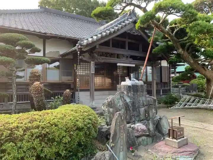 薬王寺の本殿・本堂