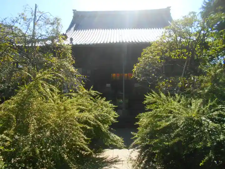 宝戒寺の本殿・本堂