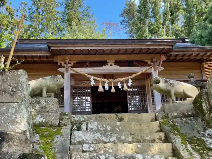 熊野神社の本殿・本堂