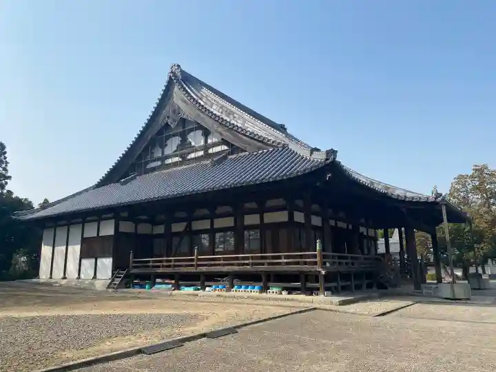 雲龍山 本證寺の{uncategorized: "未分類", other: "その他", undefined: "問題あり", building: "その他建物", grave: "お墓", sacred_gate: "鳥居", guardian: "狛犬", statue: "像", buddha: "仏像", history: "歴史", nature: "自然", garden: "庭園", animal: "動物", pagoda: "塔", temizu: "手水舎", mountain_gate: "山門・神門", sanctuary: "本殿・本堂", subordinate: "末社・摂社", art: "芸術", scenery: "景色", jizo: "地蔵", ema: "絵馬", goshuin: "御朱印", omikuji: "おみくじ", items: "授与品その他", amulet: "お守り", goshuincho: "御朱印帳", eats: "食事", festival: "お祭り", votive_dance: "神楽", shichigosan: "七五三参", wedding: "結婚式", experience: "体験その他", initially: "初詣", around: "周辺", anti_infection: "感染症対策"}