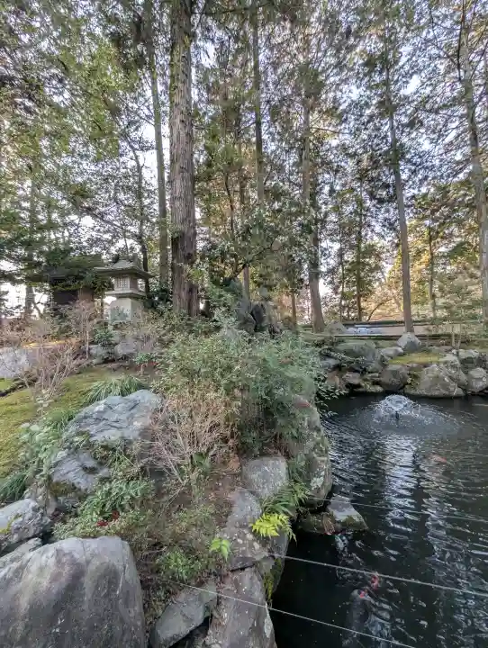 建部大社の{uncategorized: "未分類", other: "その他", undefined: "問題あり", building: "その他建物", grave: "お墓", sacred_gate: "鳥居", guardian: "狛犬", statue: "像", buddha: "仏像", history: "歴史", nature: "自然", garden: "庭園", animal: "動物", pagoda: "塔", temizu: "手水舎", mountain_gate: "山門・神門", sanctuary: "本殿・本堂", subordinate: "末社・摂社", art: "芸術", scenery: "景色", jizo: "地蔵", ema: "絵馬", goshuin: "御朱印", omikuji: "おみくじ", items: "授与品その他", amulet: "お守り", goshuincho: "御朱印帳", eats: "食事", festival: "お祭り", votive_dance: "神楽", shichigosan: "七五三参", wedding: "結婚式", experience: "体験その他", initially: "初詣", around: "周辺", anti_infection: "感染症対策"}