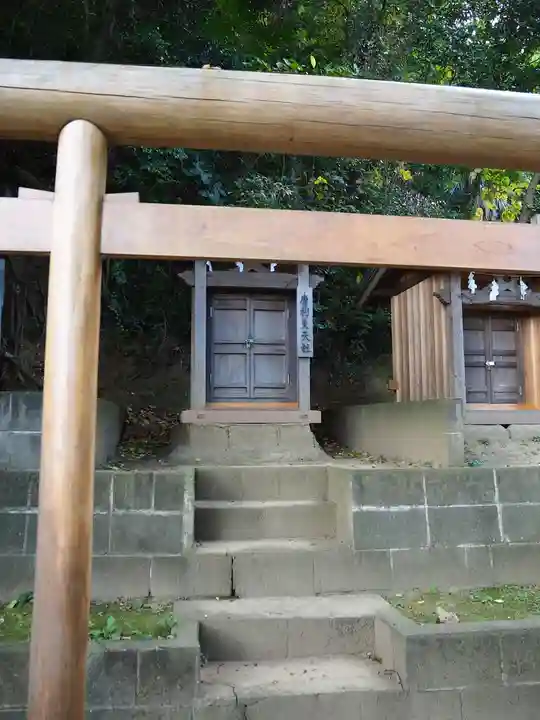 熊野神社(杉田・中原)の末社・摂社