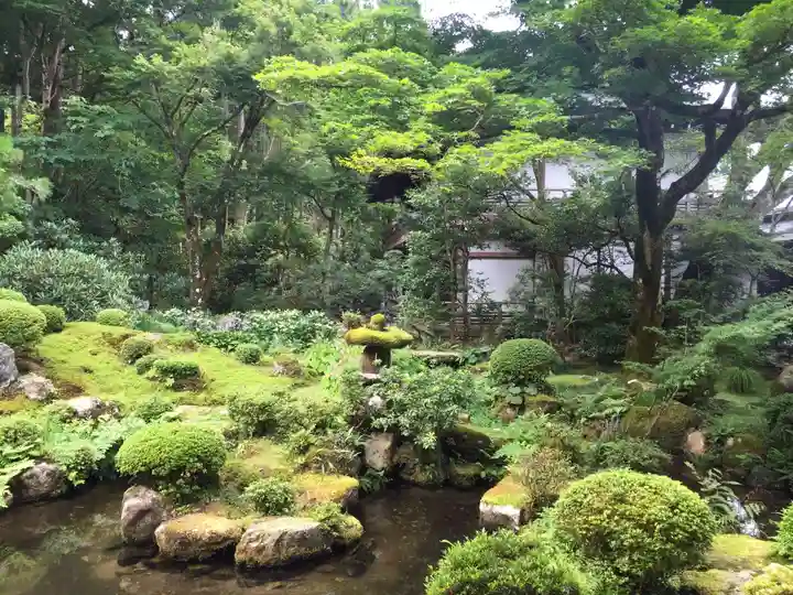 三千院門跡の庭園