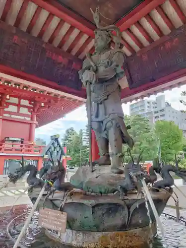 浅草寺の手水舎