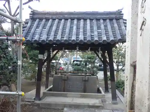 十二所神社の手水舎