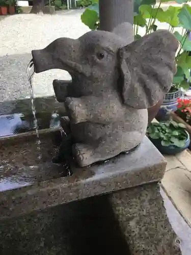 弘明寺の手水舎