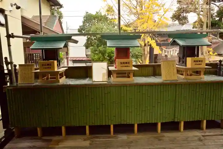 菊名神社の末社・摂社