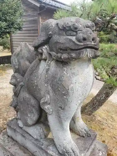 熊野神社の狛犬