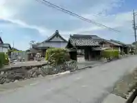 誓光寺の{uncategorized: "未分類", other: "その他", undefined: "問題あり", building: "その他建物", grave: "お墓", sacred_gate: "鳥居", guardian: "狛犬", statue: "像", buddha: "仏像", history: "歴史", nature: "自然", garden: "庭園", animal: "動物", pagoda: "塔", temizu: "手水舎", mountain_gate: "山門・神門", sanctuary: "本殿・本堂", subordinate: "末社・摂社", art: "芸術", scenery: "景色", jizo: "地蔵", ema: "絵馬", goshuin: "御朱印", omikuji: "おみくじ", items: "授与品その他", amulet: "お守り", goshuincho: "御朱印帳", eats: "食事", festival: "お祭り", votive_dance: "神楽", shichigosan: "七五三参", wedding: "結婚式", experience: "体験その他", initially: "初詣", around: "周辺", anti_infection: "感染症対策"}