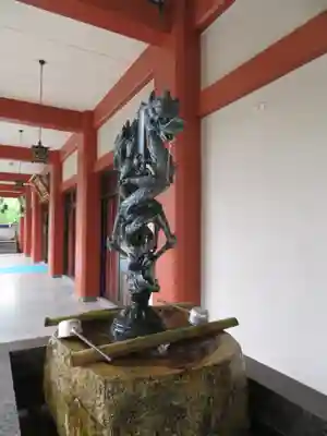 新井薬師(梅照院)の手水舎