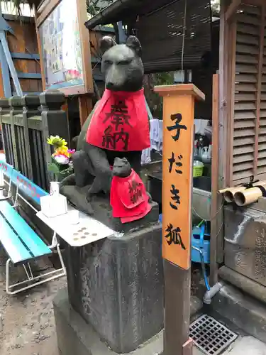 豊川稲荷東京別院の狛犬