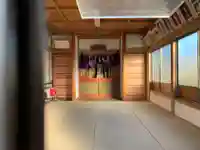 諏訪神社の本殿・本堂