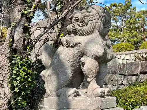 篠山神社の狛犬