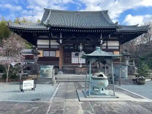 妙蓮寺の{uncategorized: "未分類", other: "その他", undefined: "問題あり", building: "その他建物", grave: "お墓", sacred_gate: "鳥居", guardian: "狛犬", statue: "像", buddha: "仏像", history: "歴史", nature: "自然", garden: "庭園", animal: "動物", pagoda: "塔", temizu: "手水舎", mountain_gate: "山門・神門", sanctuary: "本殿・本堂", subordinate: "末社・摂社", art: "芸術", scenery: "景色", jizo: "地蔵", ema: "絵馬", goshuin: "御朱印", omikuji: "おみくじ", items: "授与品その他", amulet: "お守り", goshuincho: "御朱印帳", eats: "食事", festival: "お祭り", votive_dance: "神楽", shichigosan: "七五三参", wedding: "結婚式", experience: "体験その他", initially: "初詣", around: "周辺", anti_infection: "感染症対策"}