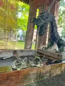 彌彦神社 (伊夜日子神社)の手水舎(2023年08月14日(月) 09時30分21秒投稿)