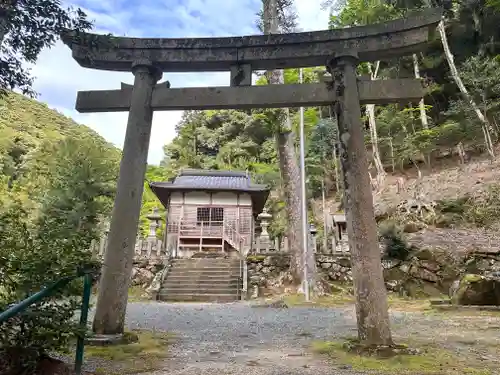 御方神社の鳥居