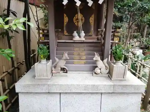 三田春日神社の末社