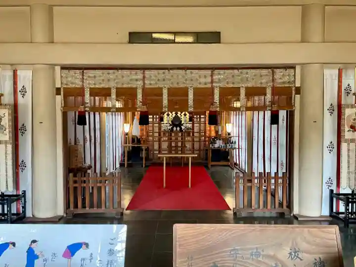 駒込天祖神社の{uncategorized: "未分類", other: "その他", undefined: "問題あり", building: "その他建物", grave: "お墓", sacred_gate: "鳥居", guardian: "狛犬", statue: "像", buddha: "仏像", history: "歴史", nature: "自然", garden: "庭園", animal: "動物", pagoda: "塔", temizu: "手水舎", mountain_gate: "山門・神門", sanctuary: "本殿・本堂", subordinate: "末社・摂社", art: "芸術", scenery: "景色", jizo: "地蔵", ema: "絵馬", goshuin: "御朱印", omikuji: "おみくじ", items: "授与品その他", amulet: "お守り", goshuincho: "御朱印帳", eats: "食事", festival: "お祭り", votive_dance: "神楽", shichigosan: "七五三参", wedding: "結婚式", experience: "体験その他", initially: "初詣", around: "周辺", anti_infection: "感染症対策"}