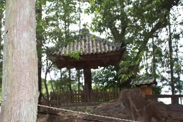 二上山傘堂(奈良県)