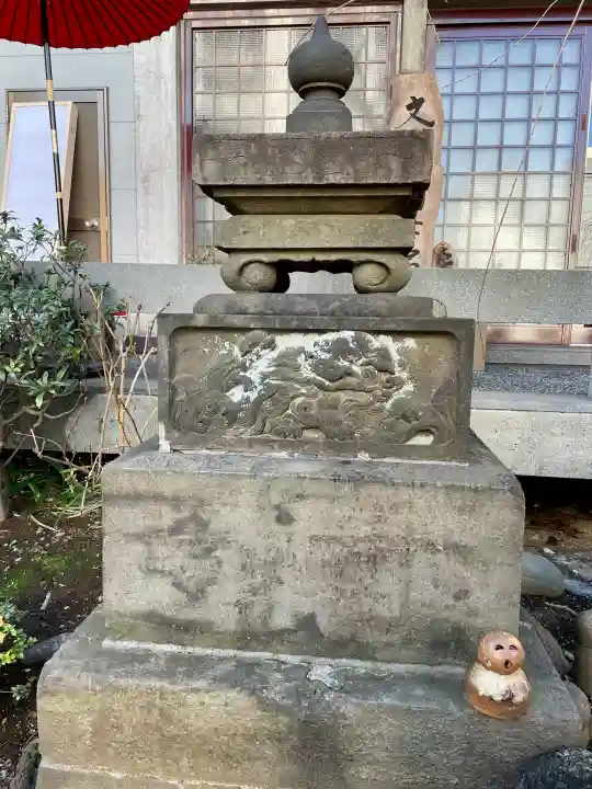 経王寺の{uncategorized: "未分類", other: "その他", undefined: "問題あり", building: "その他建物", grave: "お墓", sacred_gate: "鳥居", guardian: "狛犬", statue: "像", buddha: "仏像", history: "歴史", nature: "自然", garden: "庭園", animal: "動物", pagoda: "塔", temizu: "手水舎", mountain_gate: "山門・神門", sanctuary: "本殿・本堂", subordinate: "末社・摂社", art: "芸術", scenery: "景色", jizo: "地蔵", ema: "絵馬", goshuin: "御朱印", omikuji: "おみくじ", items: "授与品その他", amulet: "お守り", goshuincho: "御朱印帳", eats: "食事", festival: "お祭り", votive_dance: "神楽", shichigosan: "七五三参", wedding: "結婚式", experience: "体験その他", initially: "初詣", around: "周辺", anti_infection: "感染症対策"}