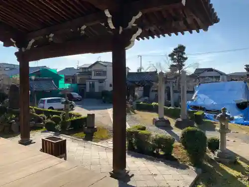 満願寺の本殿・本堂