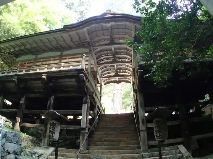 由岐神社の山門・神門